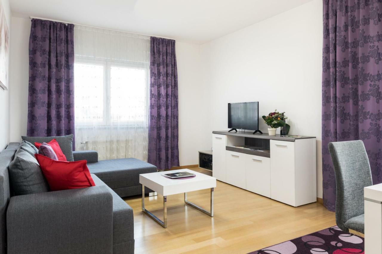 2 Bedroom Apt. In The Business Zone- Free Parking Zagreb Exterior foto